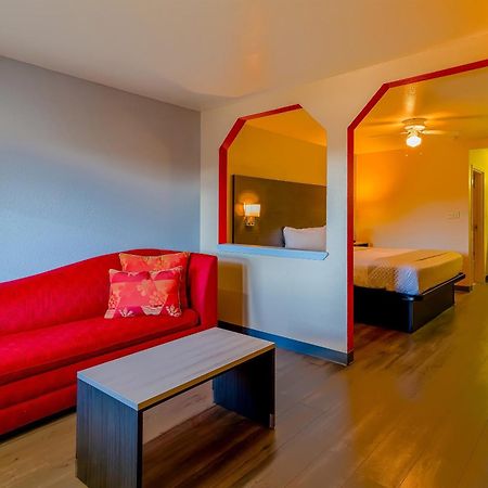 Oyo Hotel Yoakum West Dış mekan fotoğraf