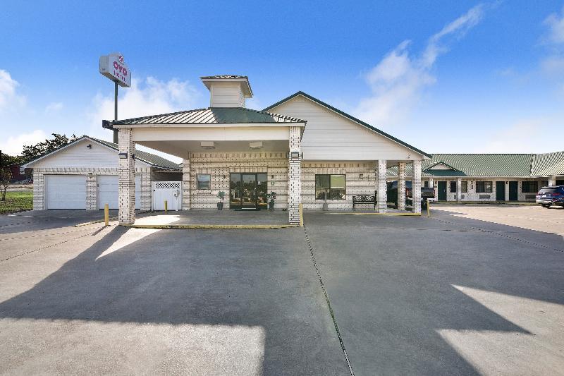 Oyo Hotel Yoakum West Dış mekan fotoğraf